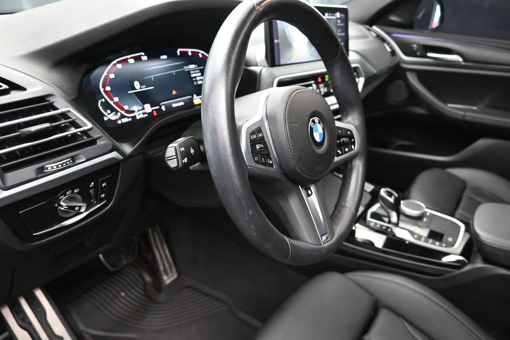 Certified 2023 BMW X4 xDrive30i w/ M Sport Package AWD/4WD image 12