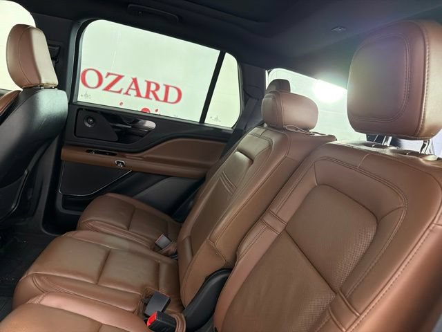 Used 2022 Lincoln Aviator Reserve w/ Elements Package Plus RWD image 13