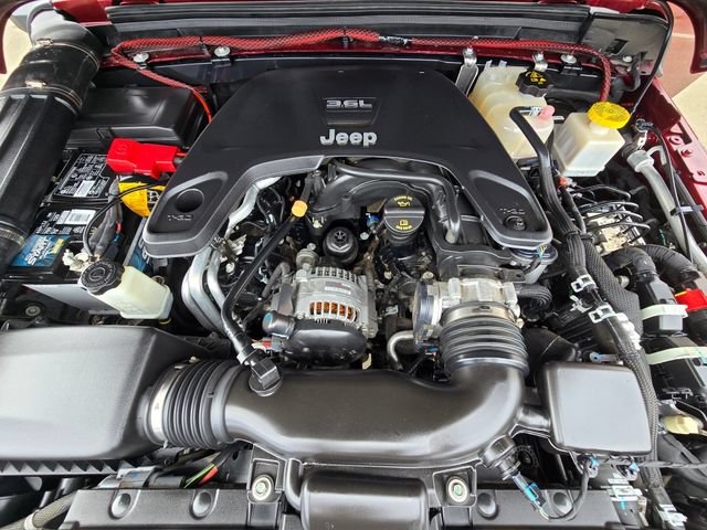 Used 2021 Jeep Gladiator Sport AWD/4WD image 25