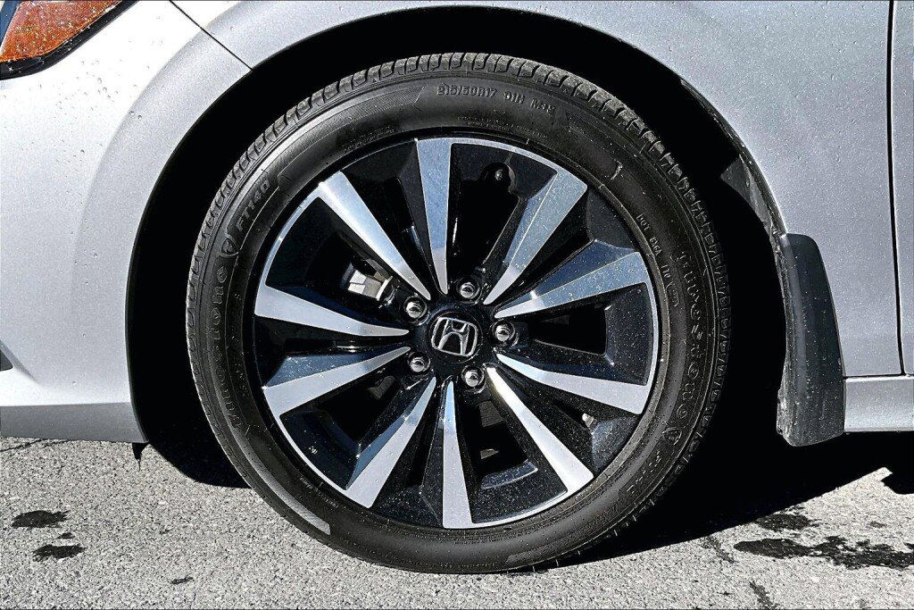 Used 2023 Honda Civic EX image 17