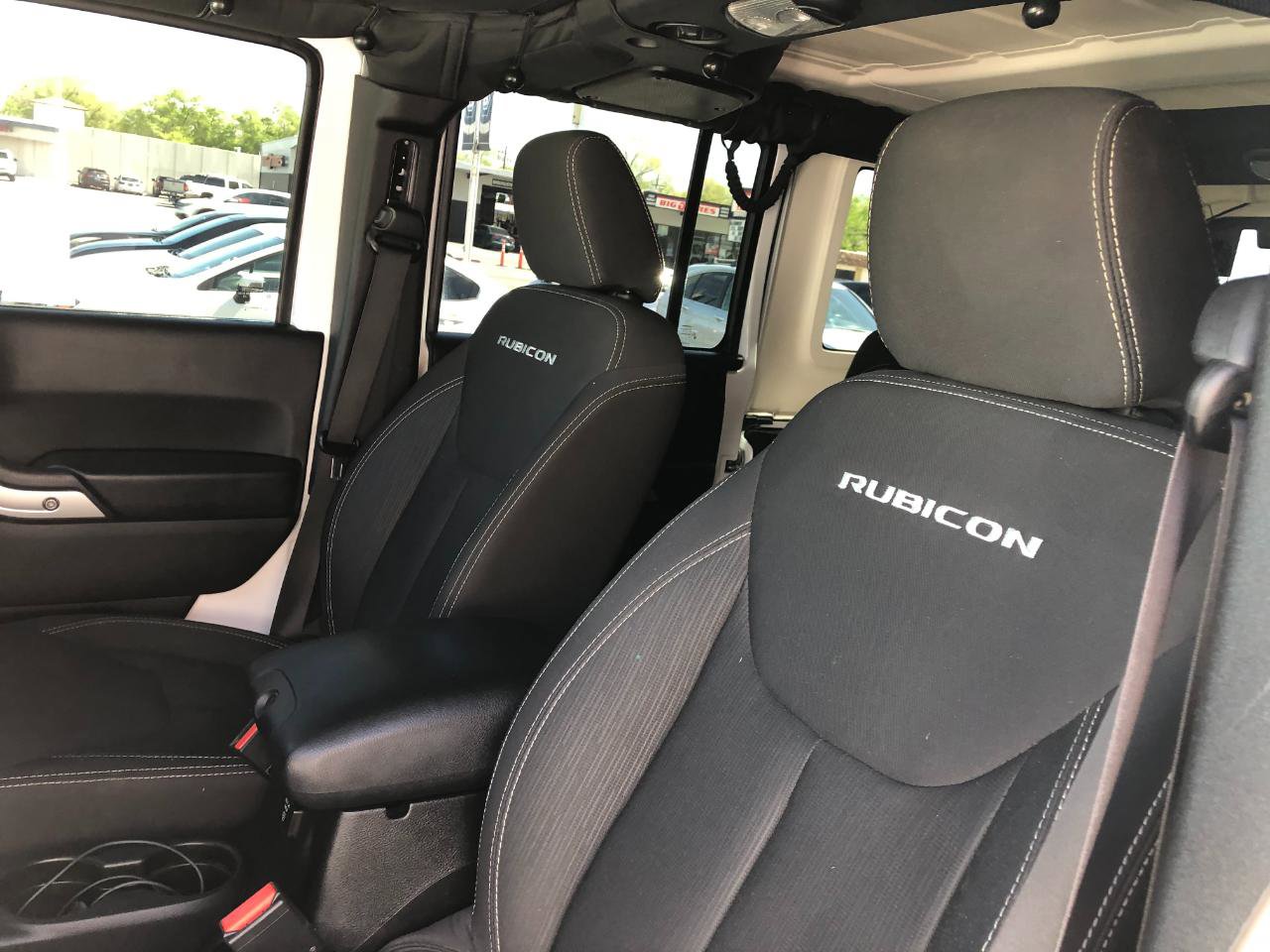 Used 2016 Jeep Wrangler Unlimited Rubicon image 29