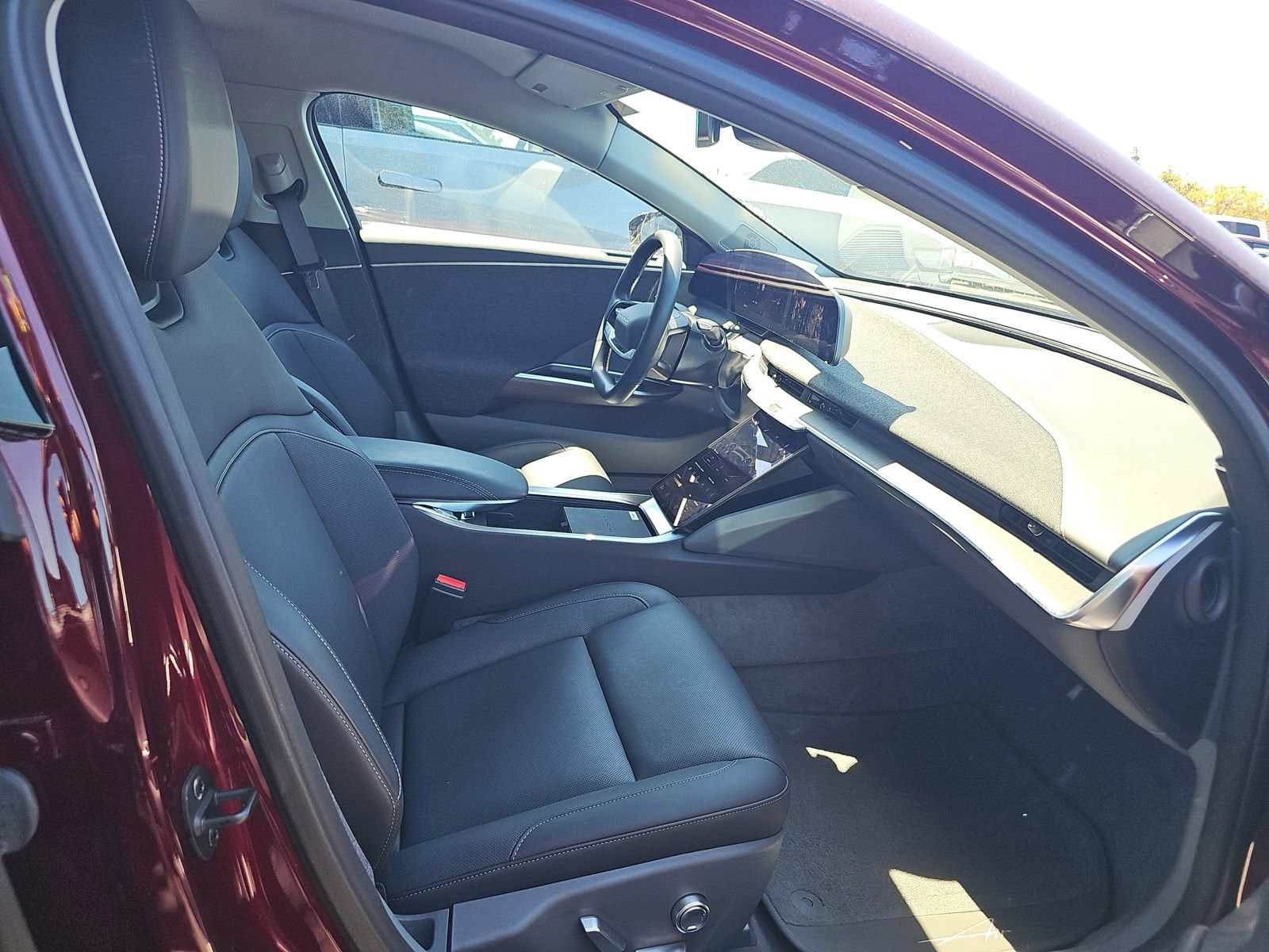 Used 2025 Lucid Air Touring AWD/4WD image 7