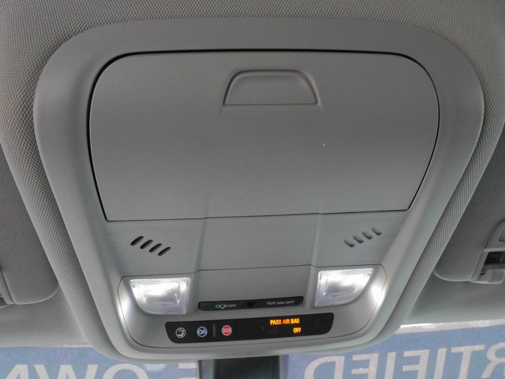 Used 2018 GMC Terrain SLE image 27