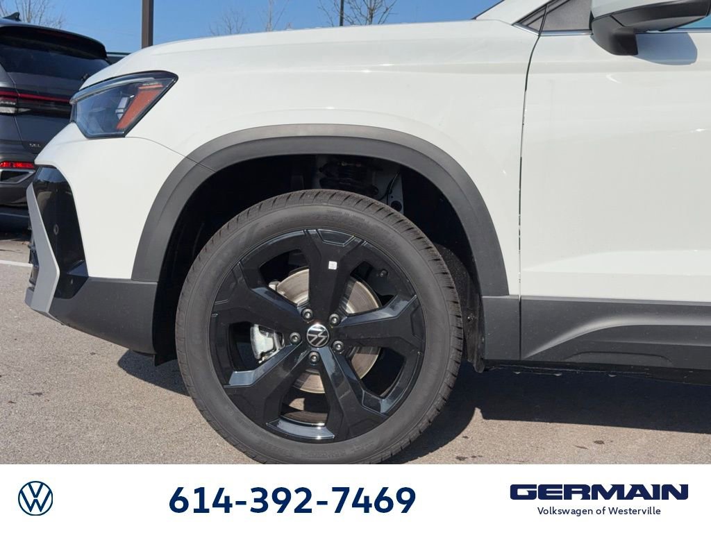New 2026 Volkswagen Taos SEL image 13