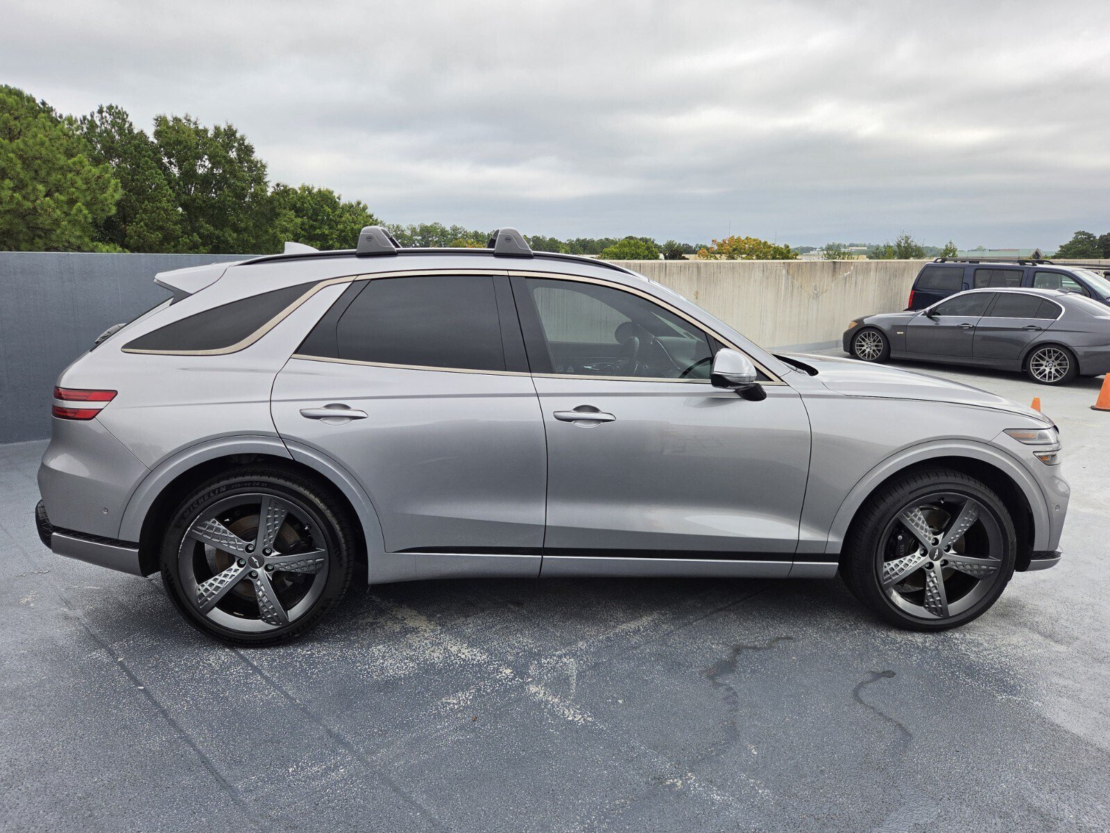 Used 2023 Genesis GV70 2.5T w/ Sport Prestige Package AWD/4WD image 5