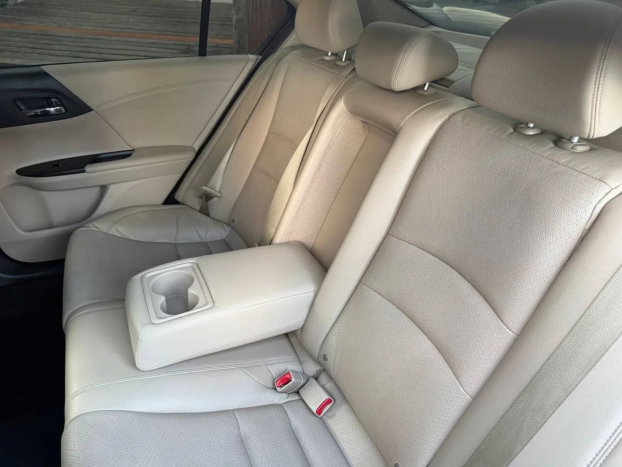 Used 2016 Honda Accord EX-L image 36