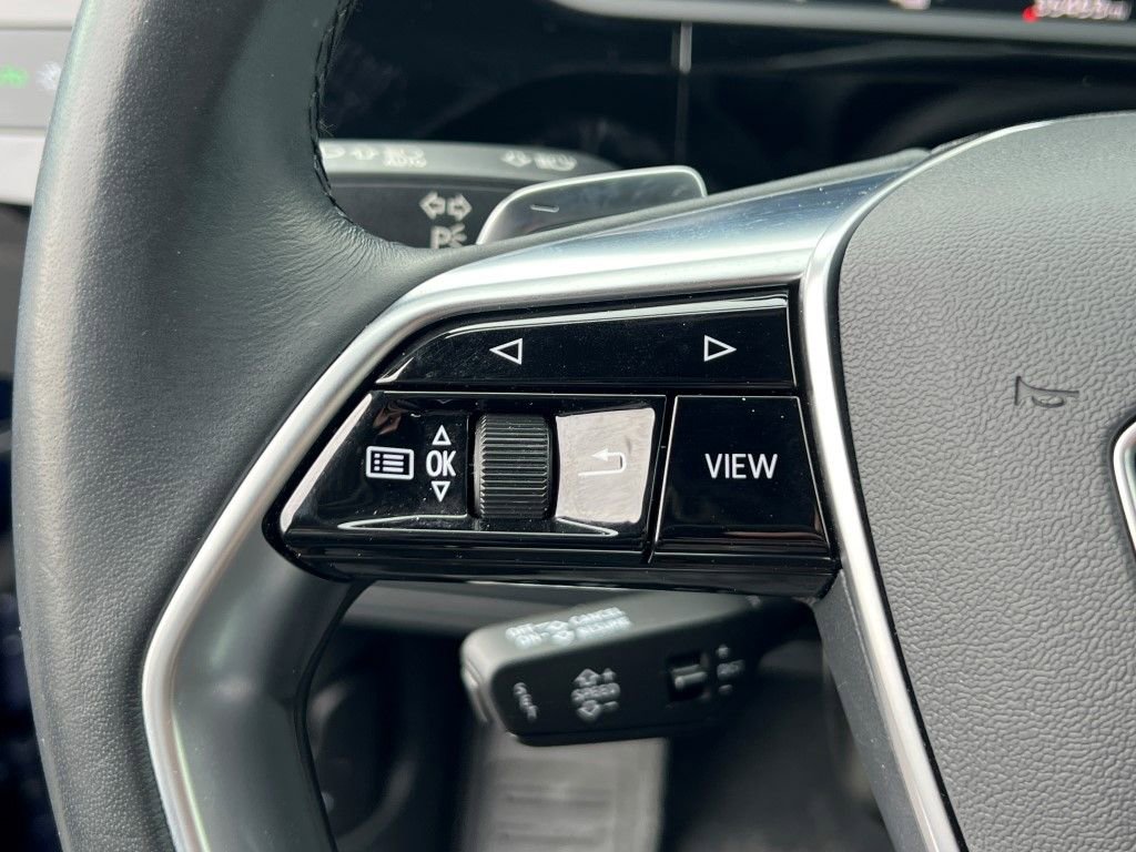 Certified 2022 Audi e-tron Premium w/ Convenience Plus Package image 27