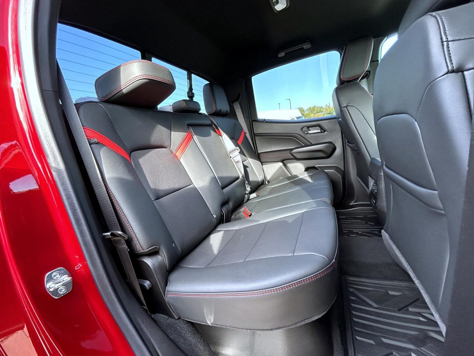 New 2026 Chevrolet Colorado Z71 w/ Technology Package AWD/4WD image 18