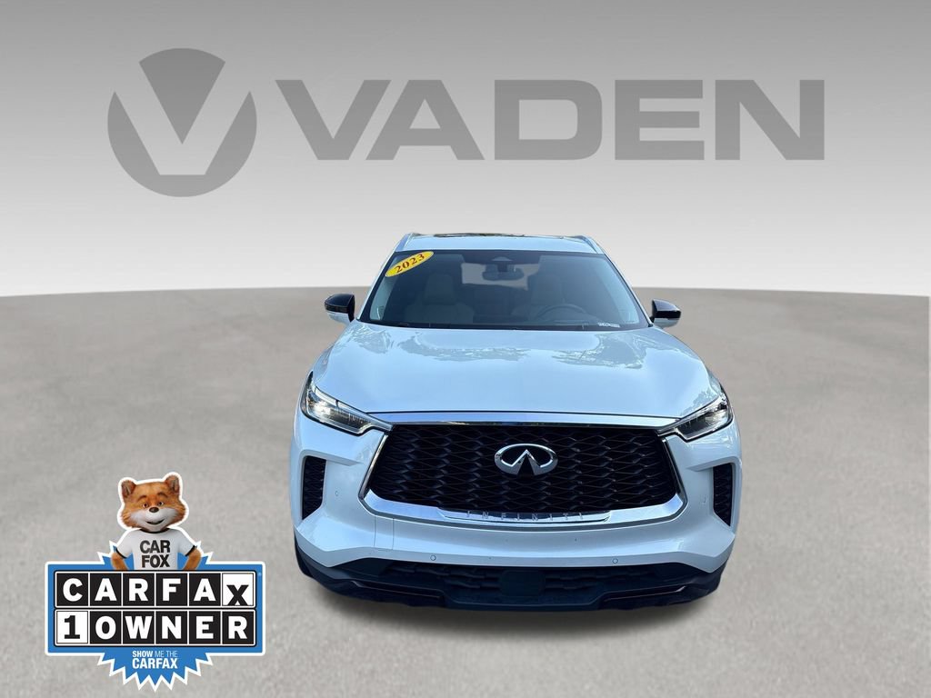 Certified 2023 INFINITI QX60 Luxe w/ Vision Package AWD/4WD image 2