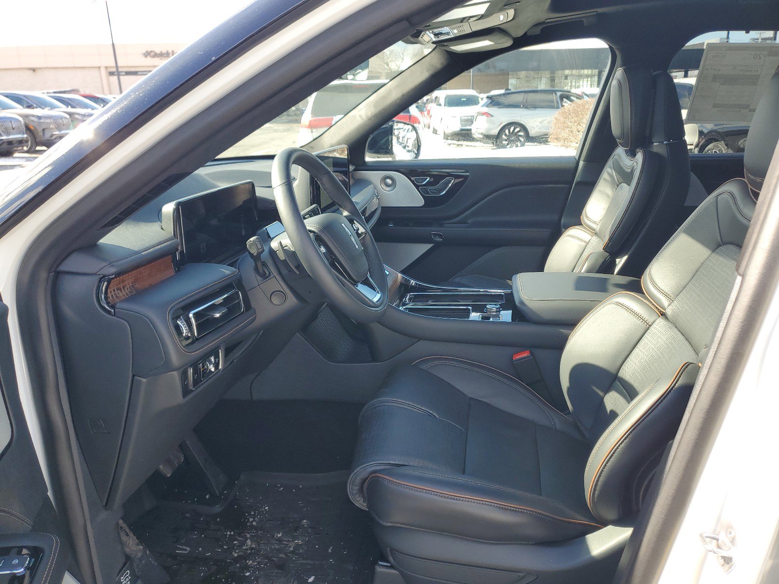 New 2025 Lincoln Aviator Black Label image 12