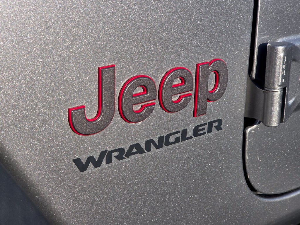 Used 2018 Jeep Wrangler Rubicon AWD/4WD image 15