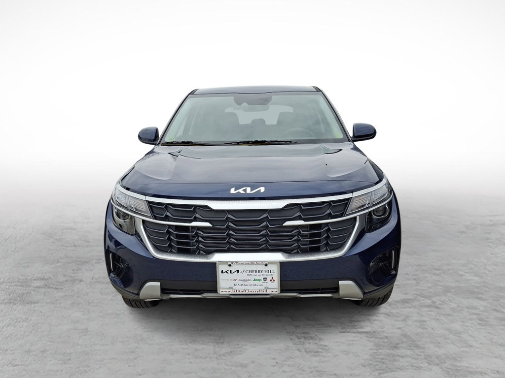 New 2026 Kia Seltos LX AWD/4WD image 2