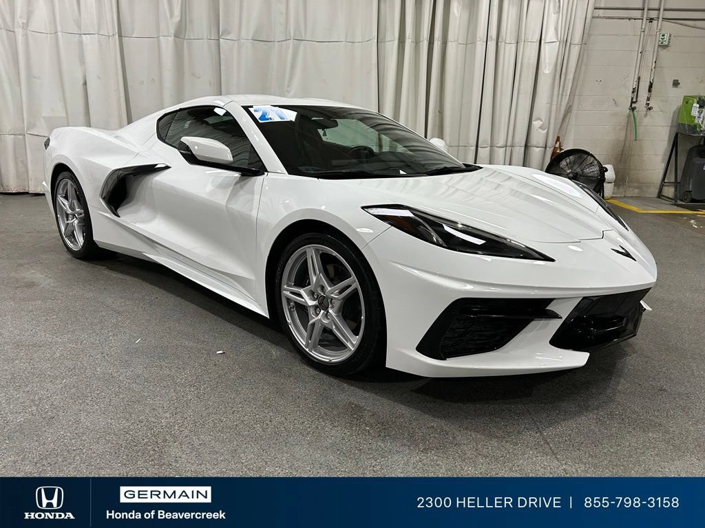 Used 2021 Chevrolet Corvette Stingray Coupe w/ 1LT RWD video 1