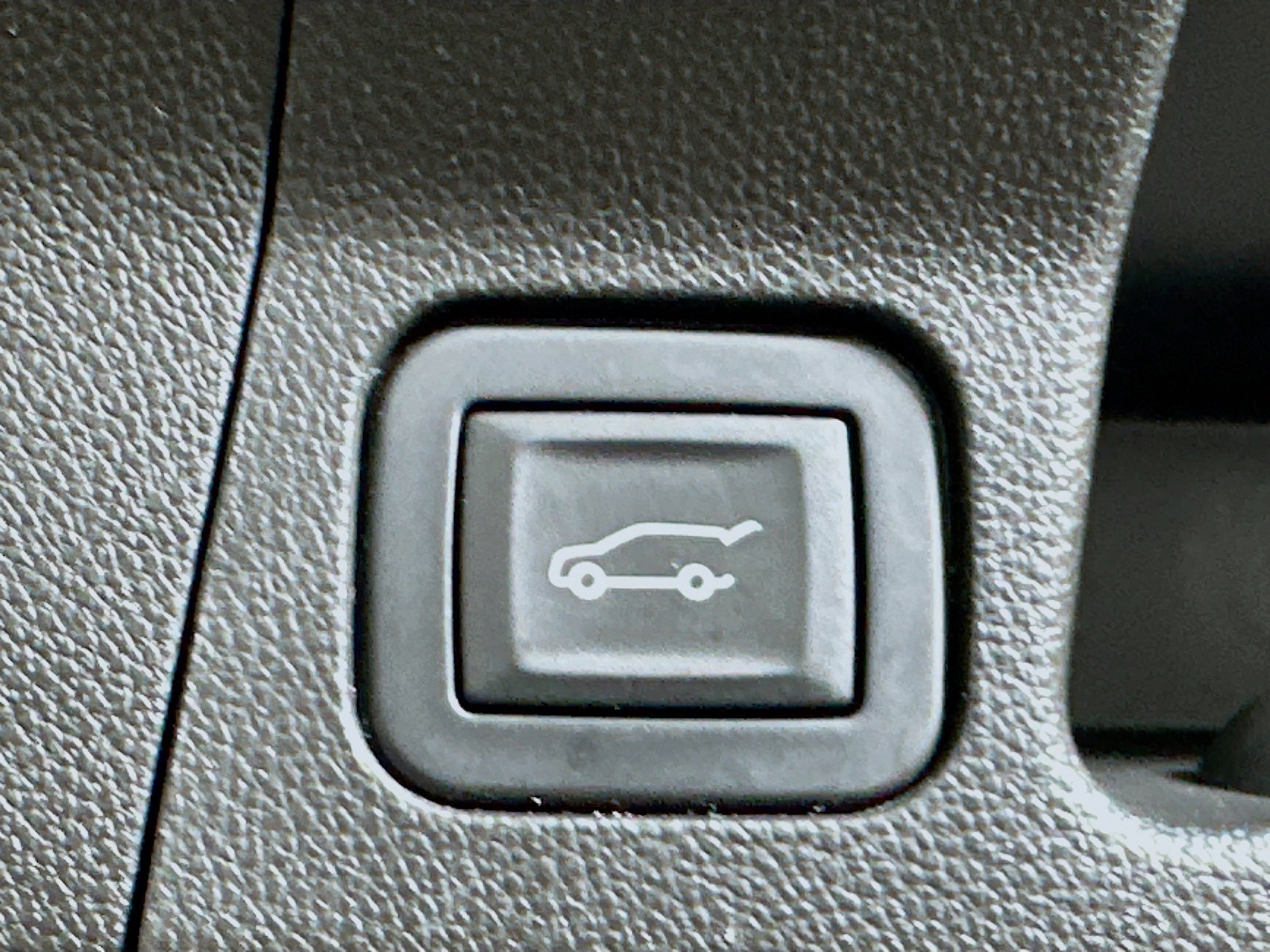 Used 2017 GMC Acadia SLE w/ Driver Alert Package I FWD image 33
