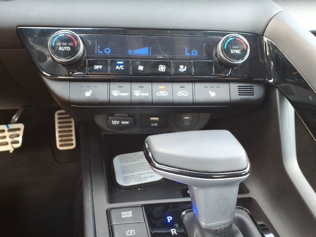 Used 2026 Hyundai Elantra SEL Sport Premium FWD image 22
