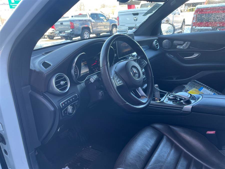 Used 2017 Mercedes-Benz GLC 300 4MATIC image 15