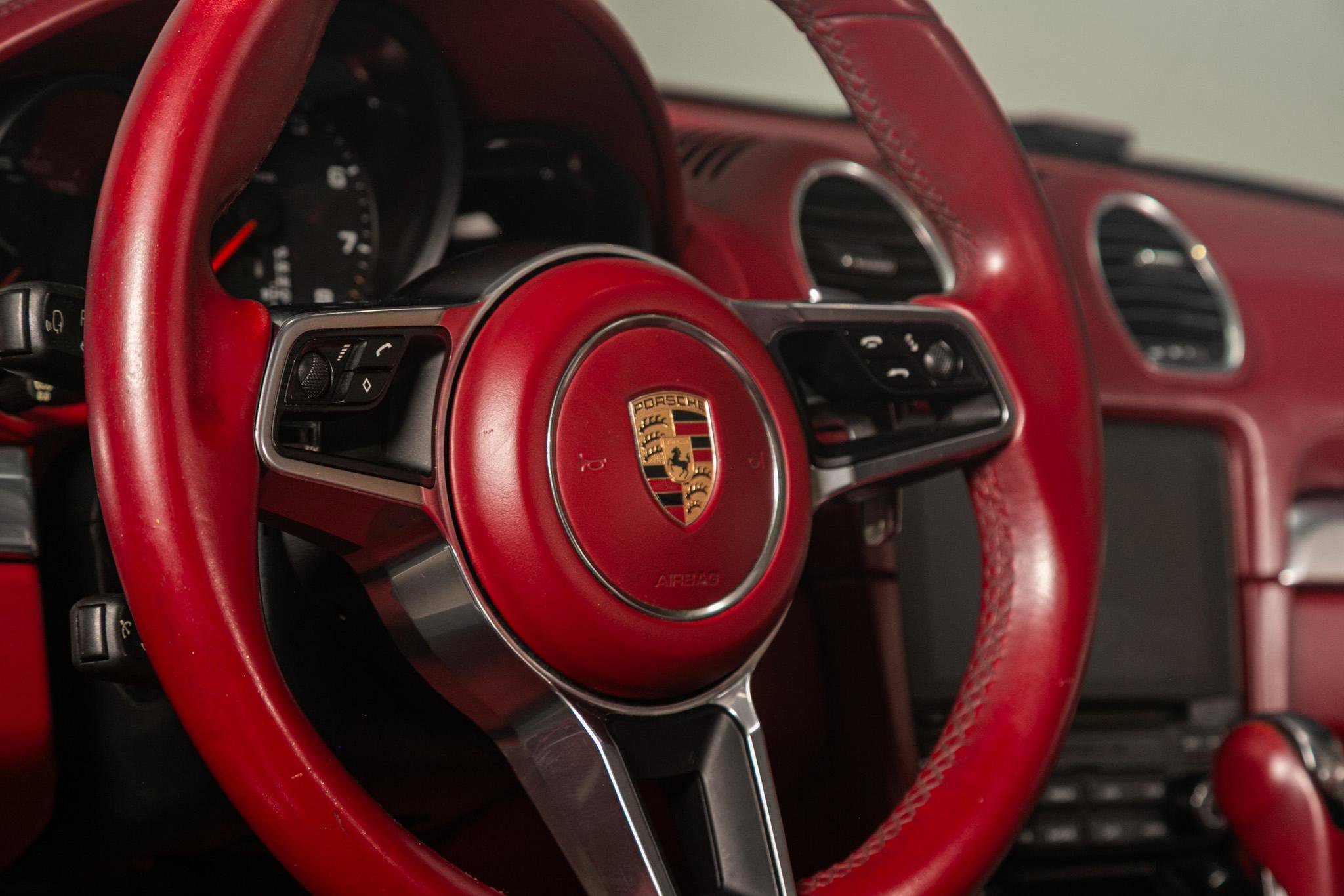 Used 2017 Porsche 718 Boxster RWD image 27