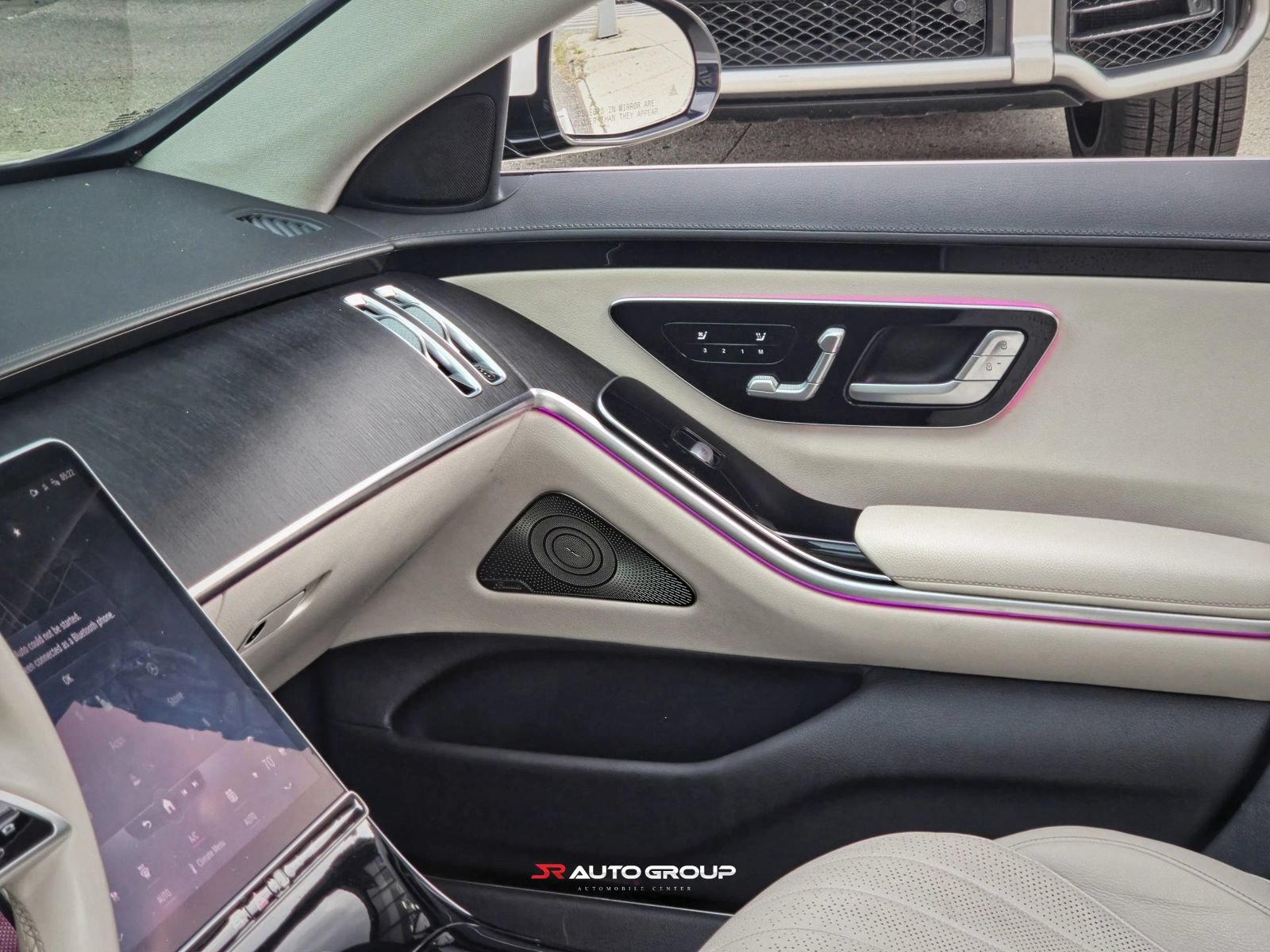 Used 2022 Mercedes-Benz S 500 4MATIC w/ AMG Line Package image 37
