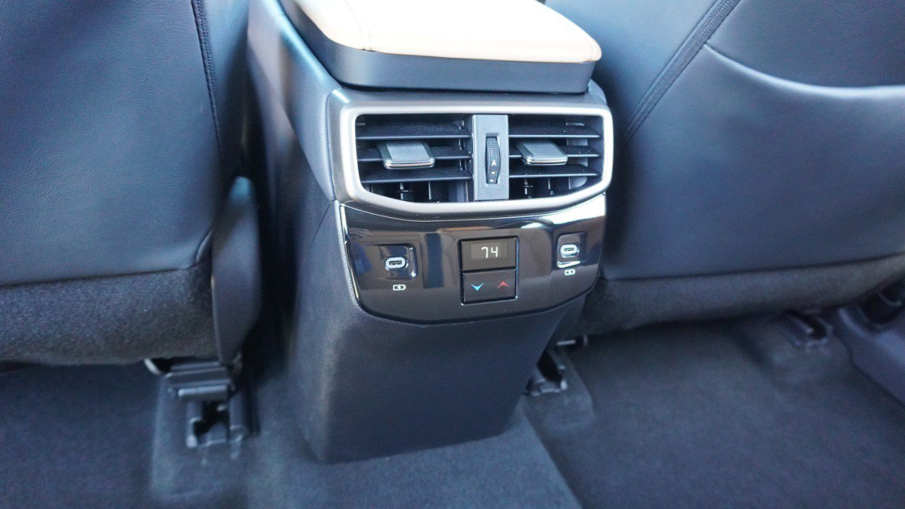 Used 2024 Lexus RX 350 Premium w/ Cold Area Package AWD/4WD image 33