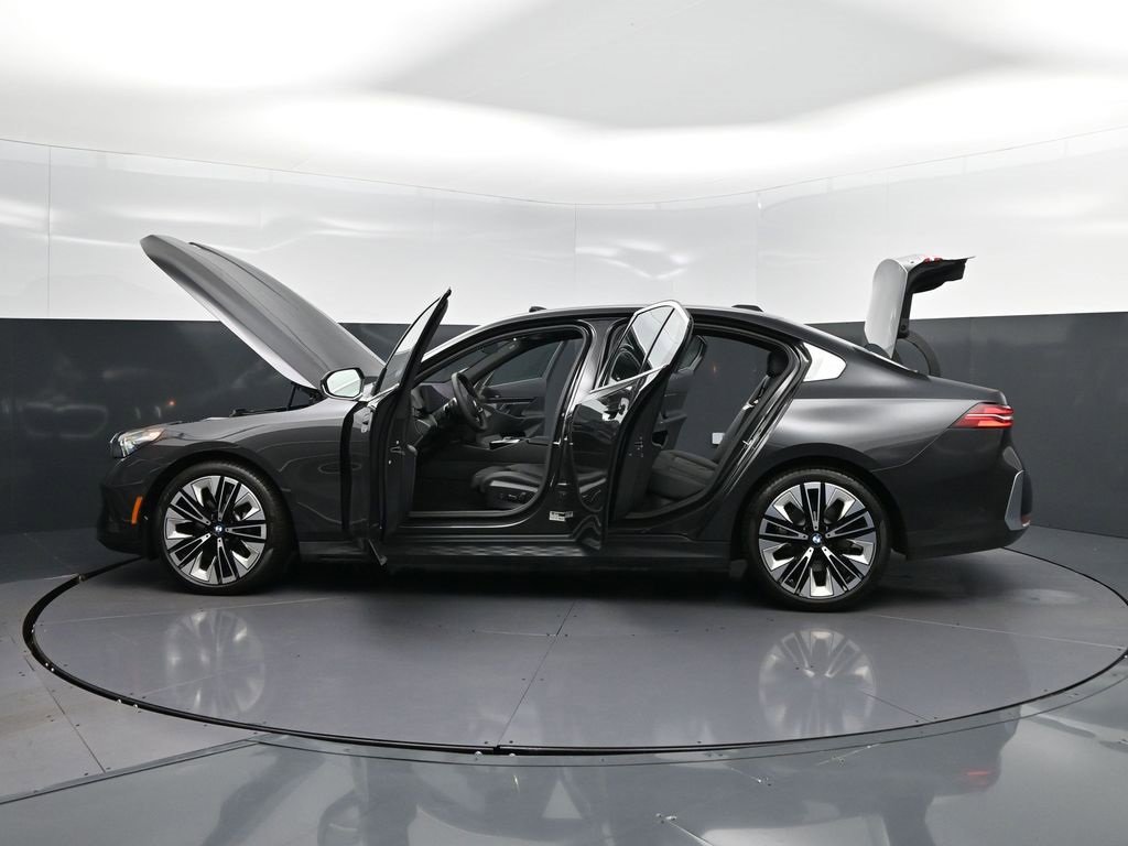 Certified 2024 BMW 530i xDrive image 46