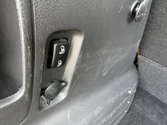 Used 2014 Ford Edge Sport image 17