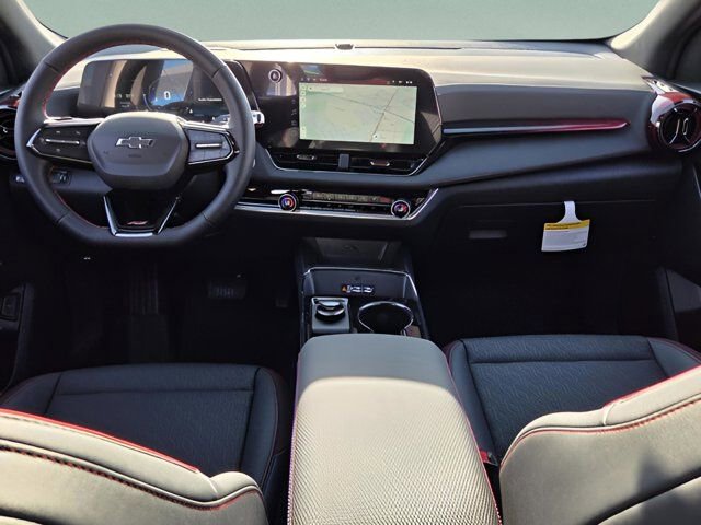 New 2026 Chevrolet Equinox RS w/ LPO, Floor Liner Package FWD image 32