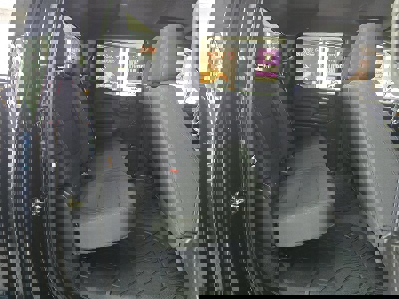 Used 2020 Chevrolet Silverado 1500 Custom w/ Custom Value Package image 16