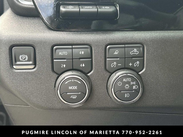 Used 2025 Chevrolet Silverado 1500 High Country AWD/4WD image 33