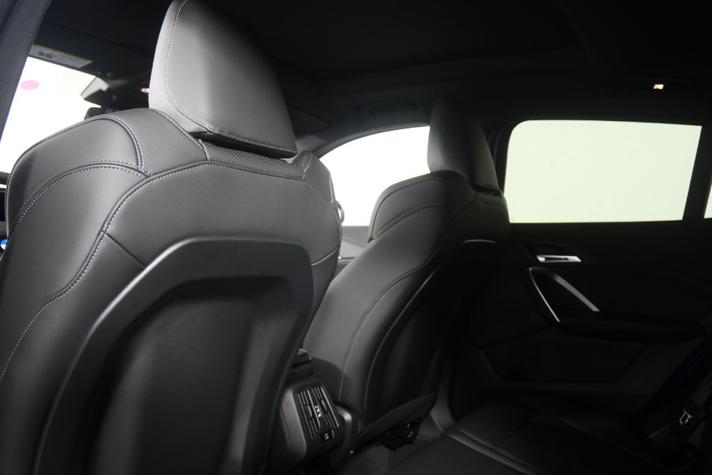 New 2027 BMW X2 xDrive28i AWD/4WD image 15