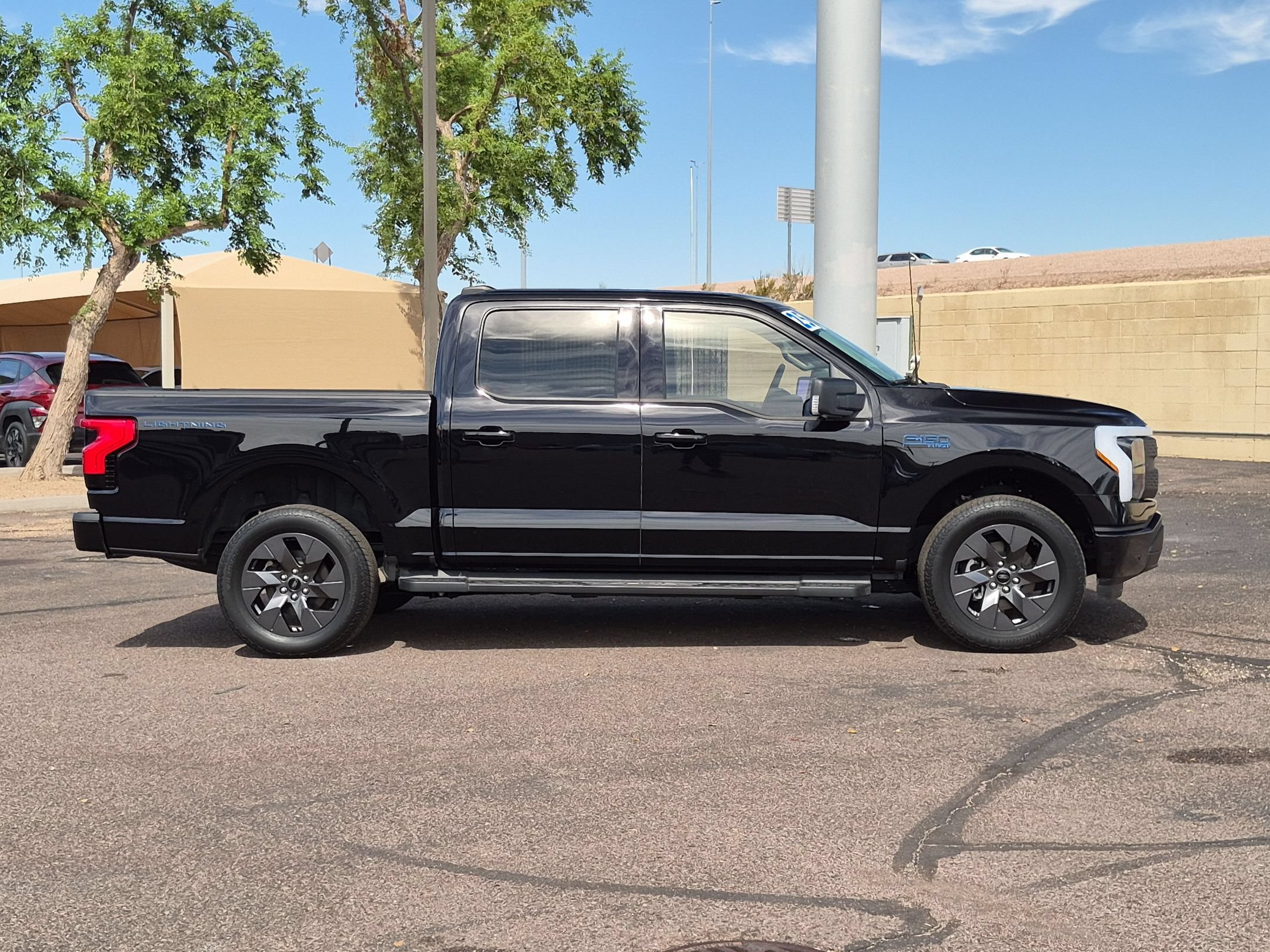 Certified 2025 Ford F150 Lightning Flash AWD/4WD image 4