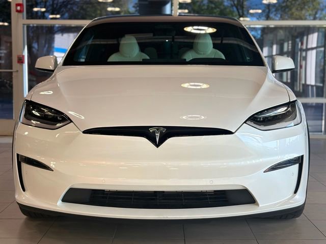 Used 2022 Tesla Model X image 3