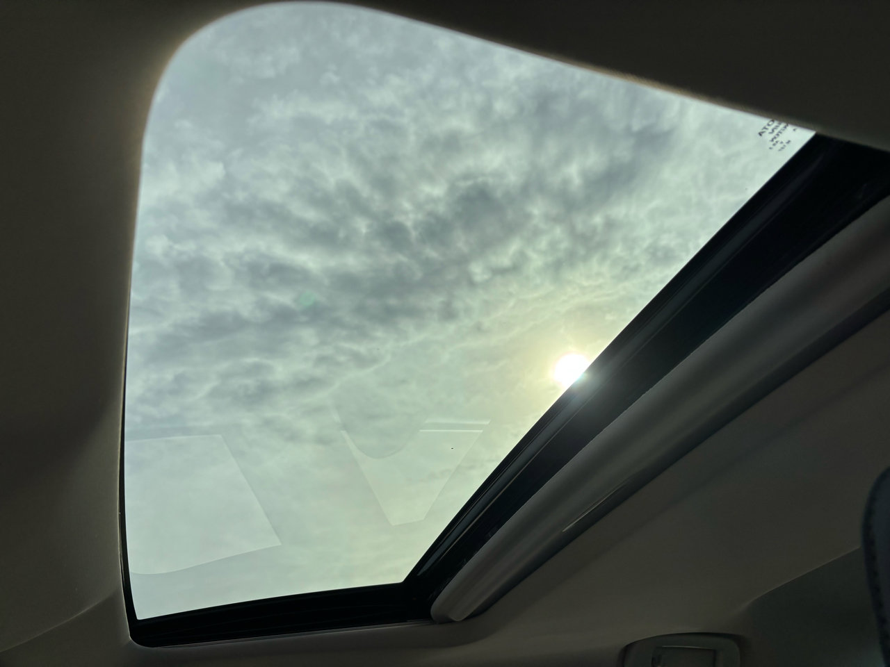 Used 2015 Toyota Avalon 4dr Sdn XLE Touring (Natl) image 22