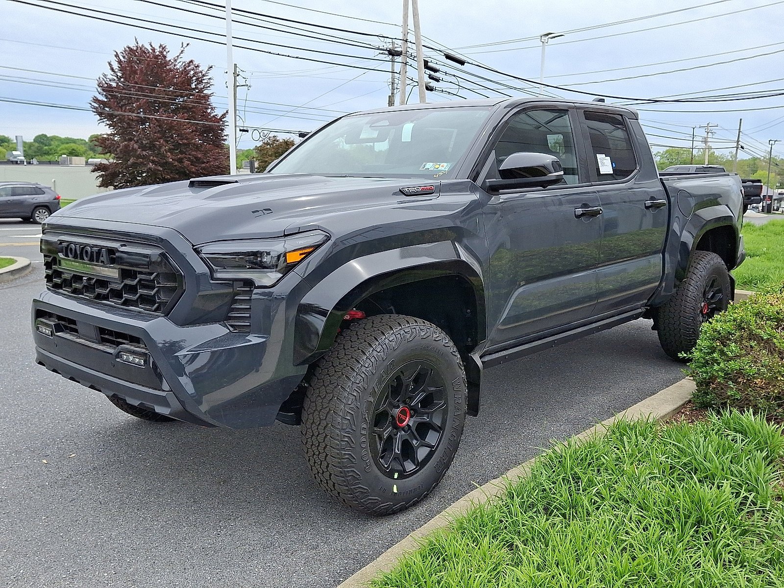 New 2026 Toyota Tacoma 4x4 Double Cab Hybrid image 3