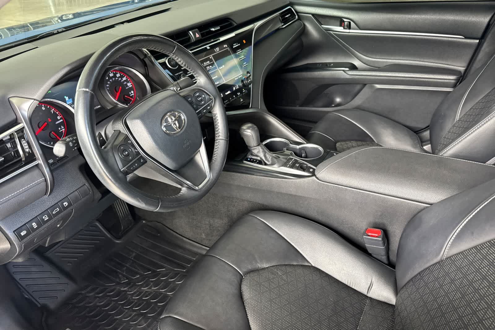 Used 2018 Toyota Camry XSE w/ Audio Package FWD image 11
