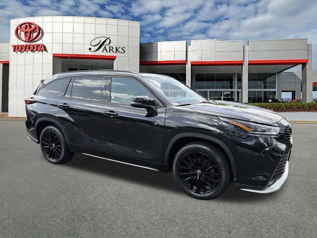 Used 2025 Toyota Highlander XSE
