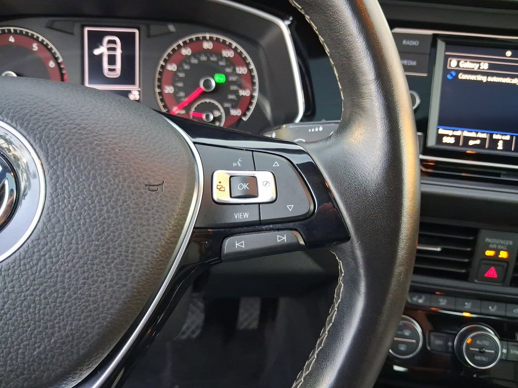 Certified 2021 Volkswagen Jetta R-Line w/ R-Line Cold Weather Package image 20