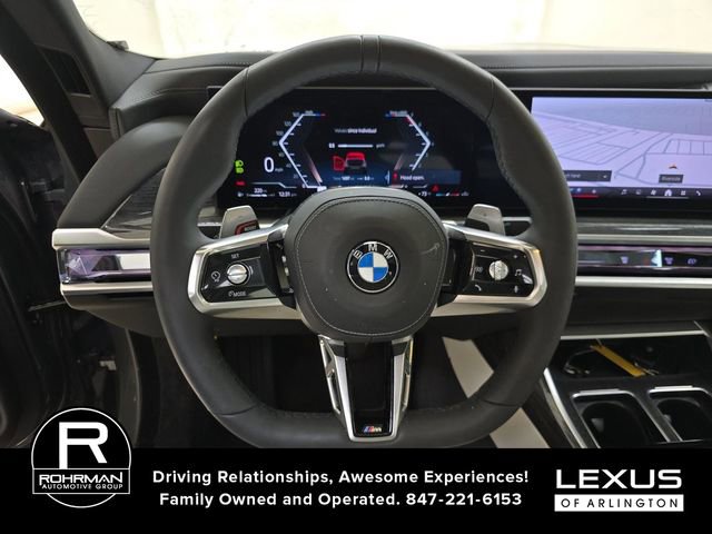 Used 2025 BMW 760i xDrive w/ Premium Package image 9
