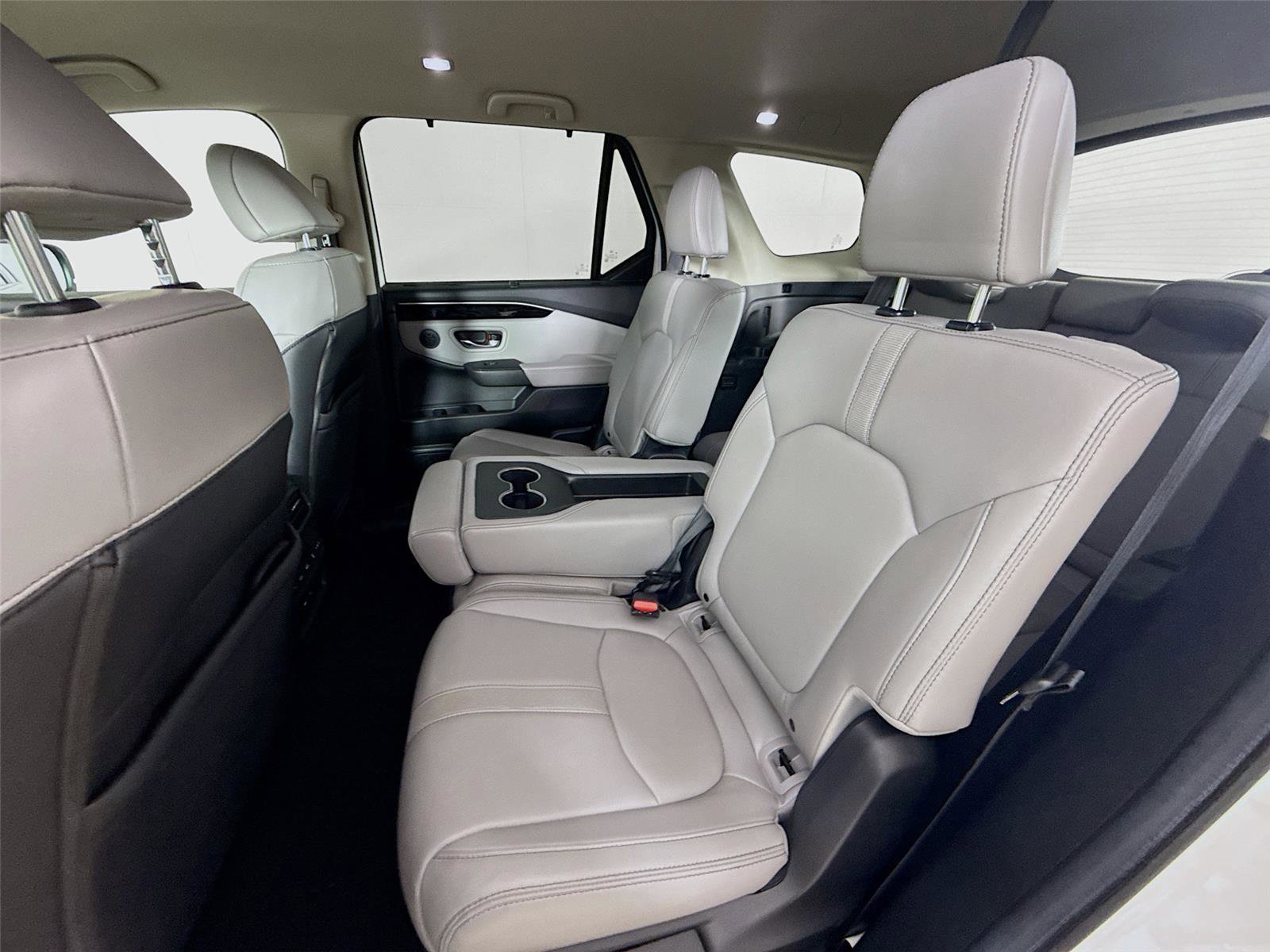 Used 2024 Honda Pilot EX-L image 11