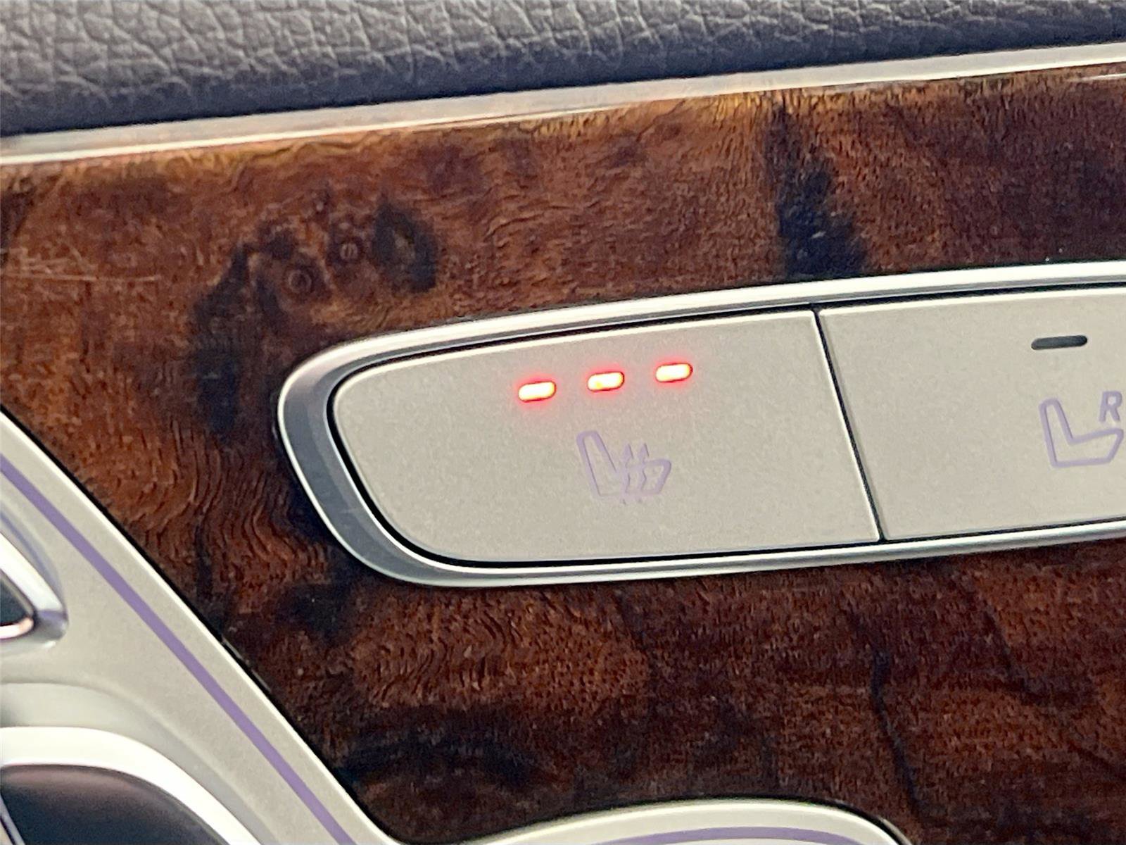 Certified 2019 Mercedes-Benz E 300 4MATIC image 21