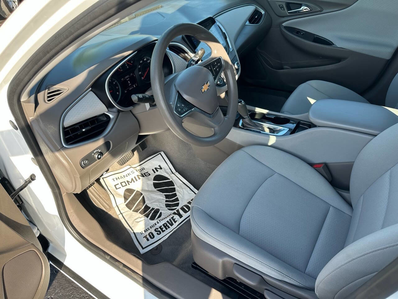 Used 2020 Chevrolet Malibu LS image 9
