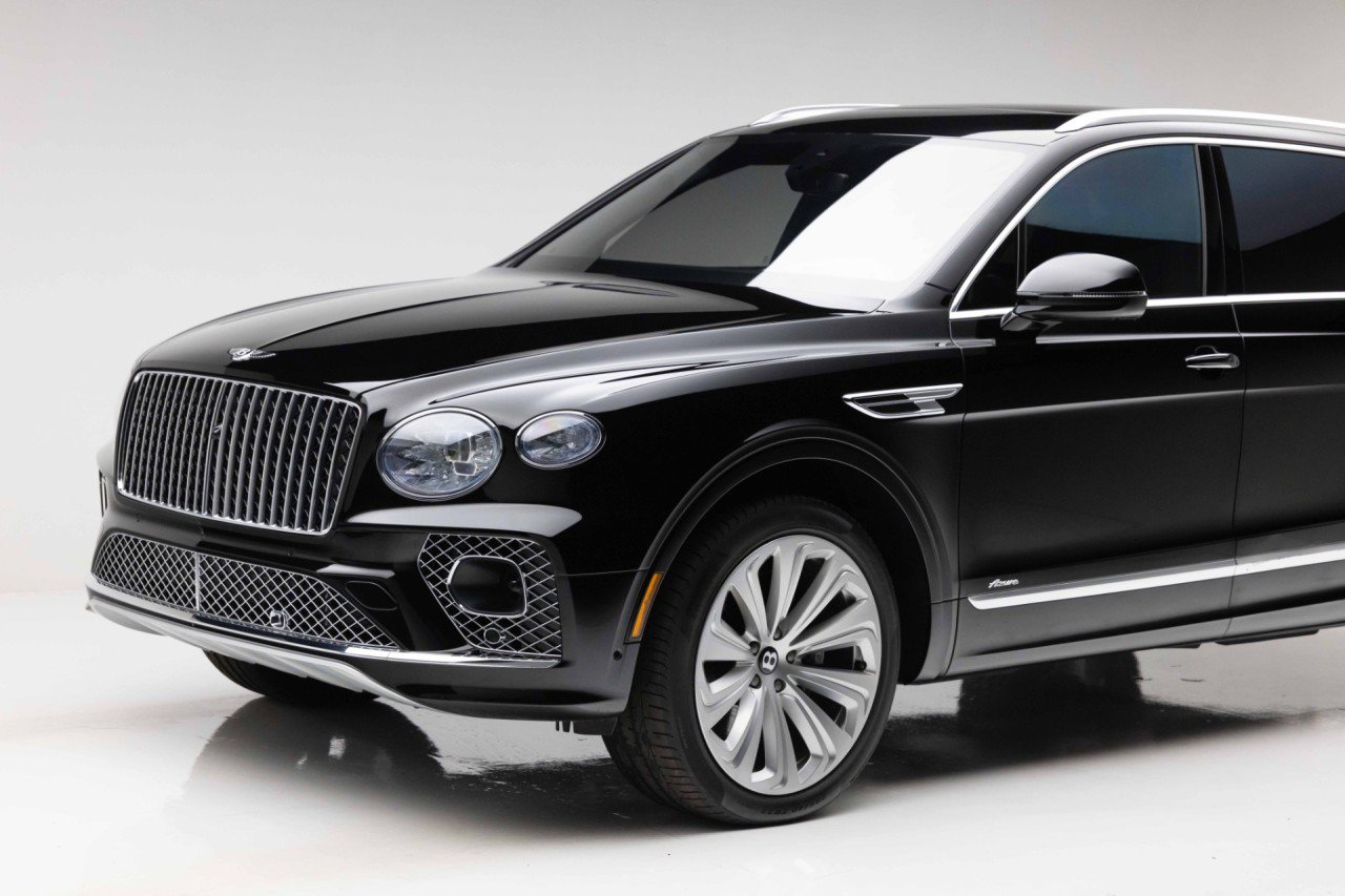 Used 2023 Bentley Bentayga Extended Wheelbase AWD/4WD image 37