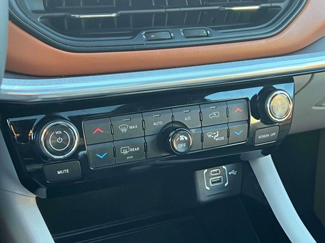 Used 2023 Jeep Compass Limited w/ Elite Group image 30