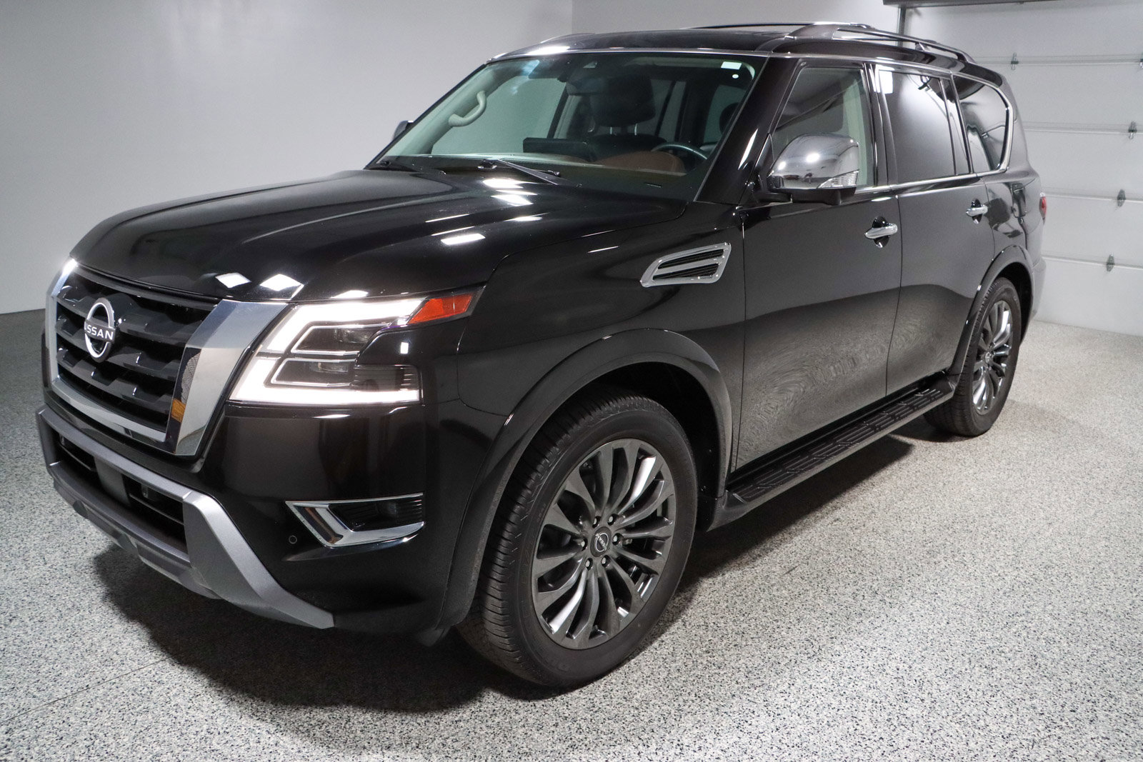 Used 2023 Nissan Armada Platinum w/ Captain's Chairs Package image 40