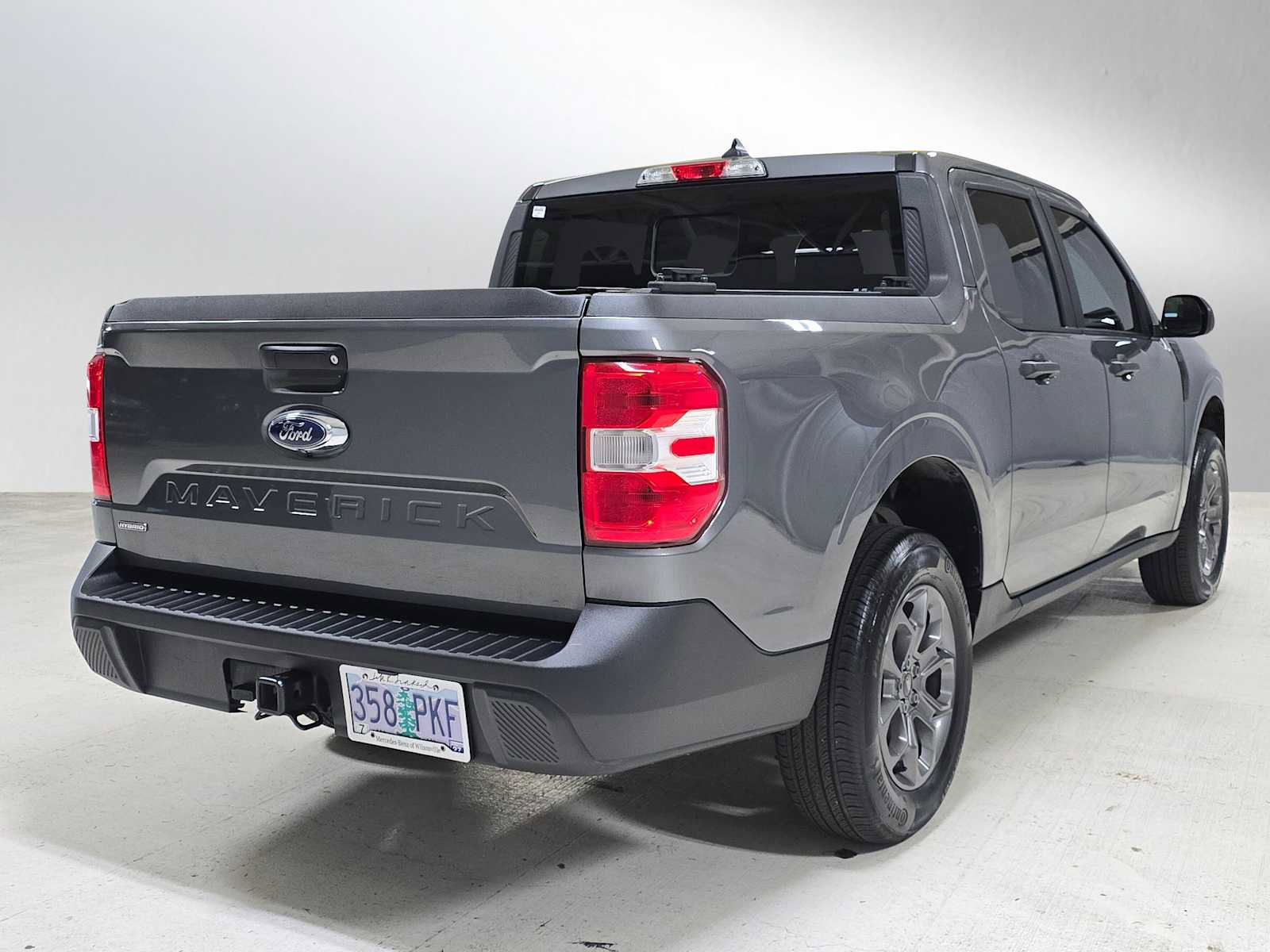 Used 2023 Ford Maverick XL image 3