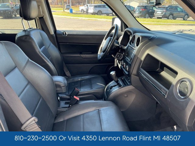 Used 2016 Jeep Patriot High Altitude AWD/4WD image 37