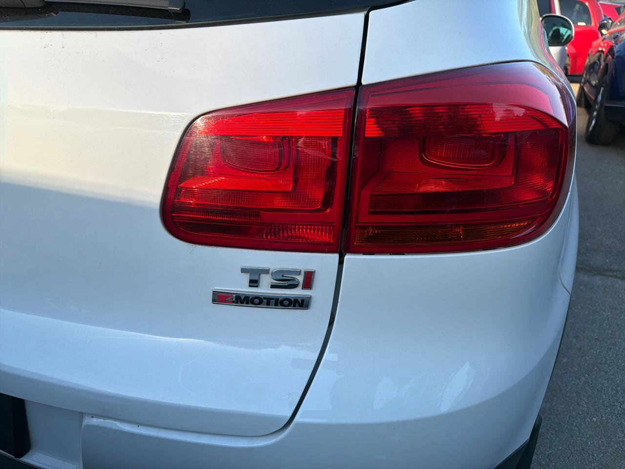 Used 2017 Volkswagen Tiguan Wolfsburg Edition AWD/4WD image 8