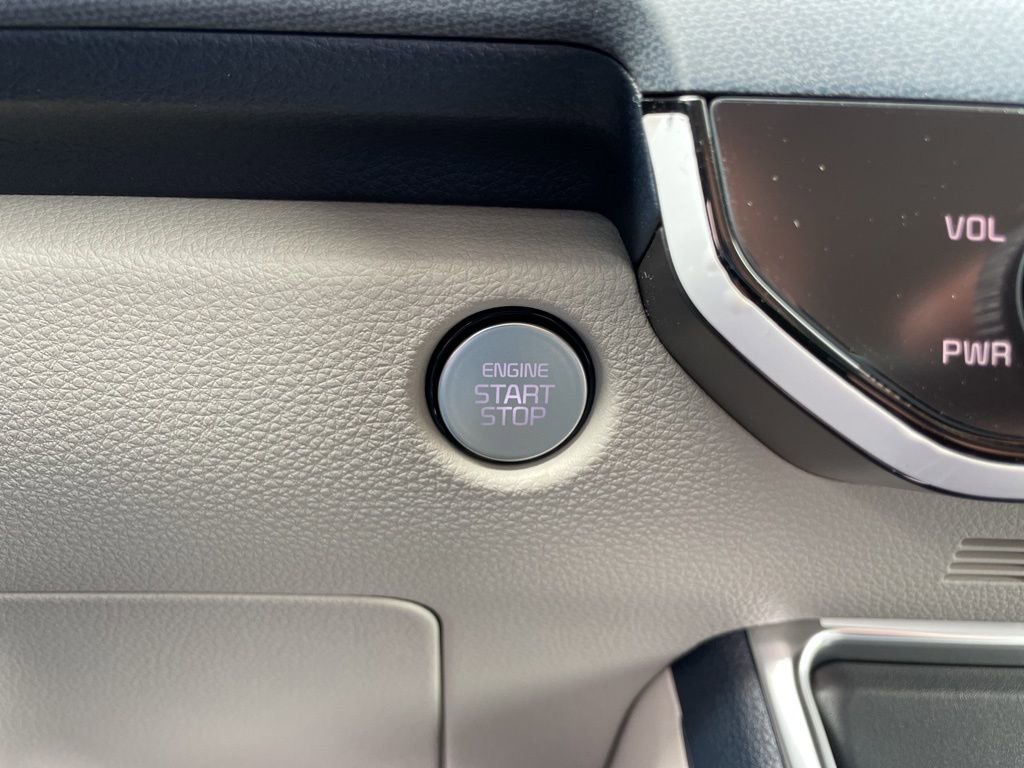 New 2026 Kia Carnival EX FWD image 23