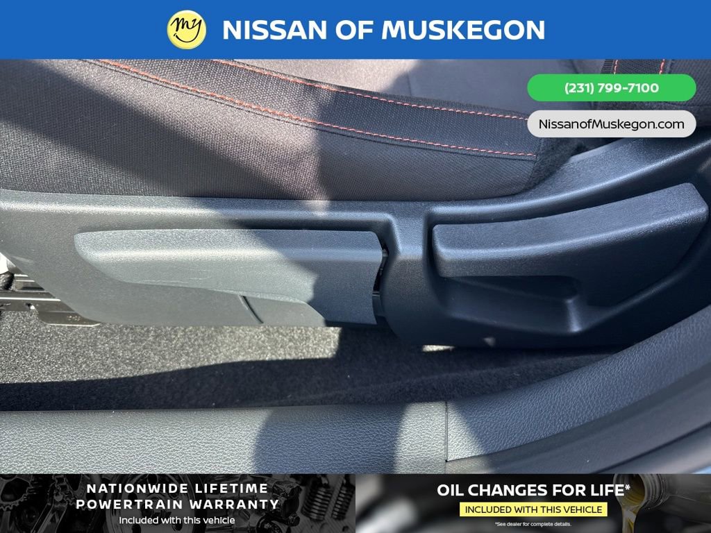 New 2025 Nissan Sentra SR image 11