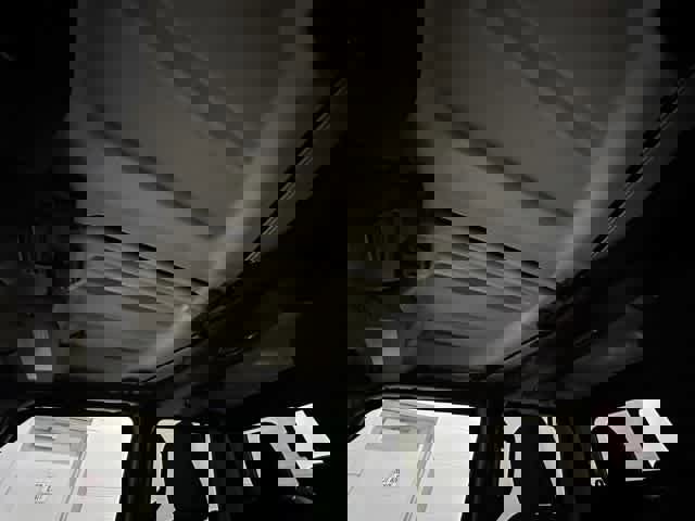 Used 2023 Jeep Gladiator Overland image 32