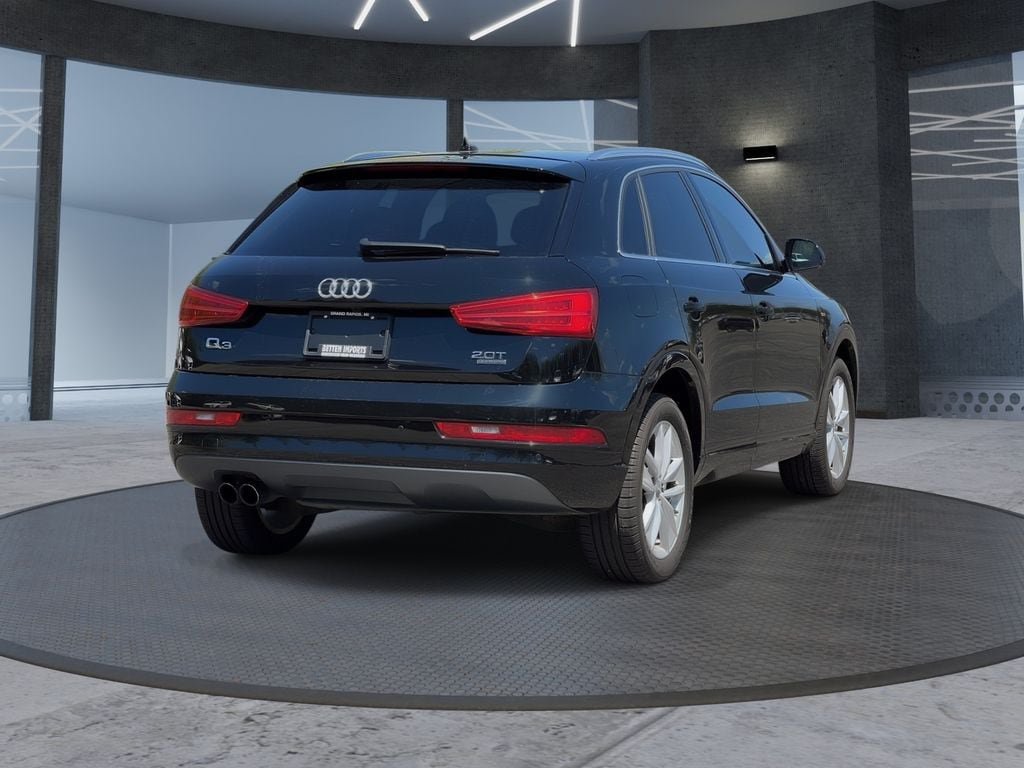 Used 2018 Audi Q3 2.0T Premium Plus w/ Premium Plus Package AWD/4WD image 4